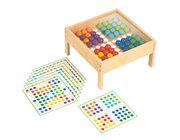 Mosaiktisch mit farbigen Bllen, Legespiel mit Aufgabenkarten